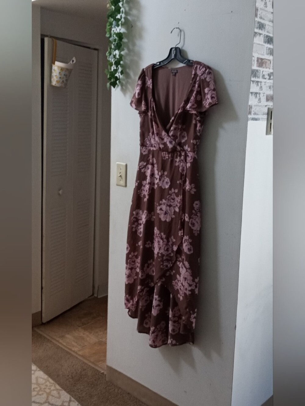 Lilly Rose Maxi Floral Dress Size Medium